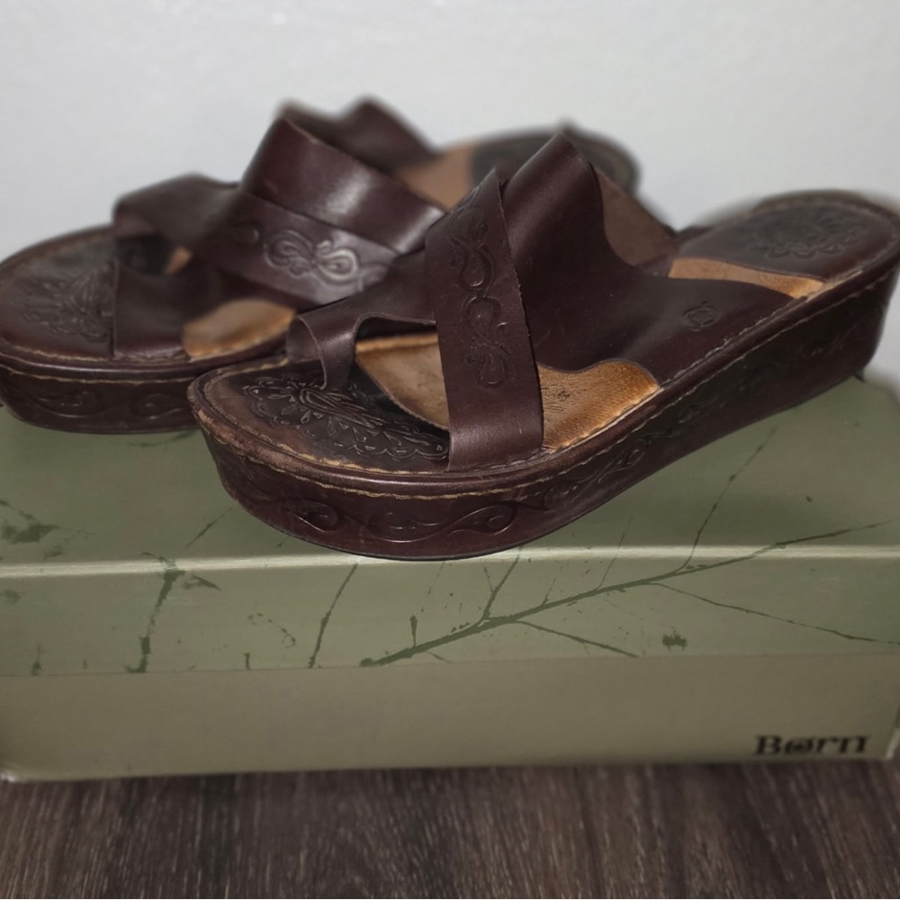 Born Women's Dark Brown Leather Sandals